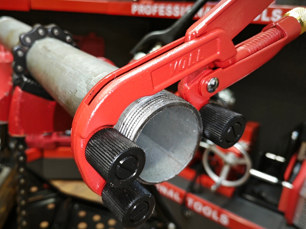 Устройство для обработки края резьбы VOLL 3/8"-2"